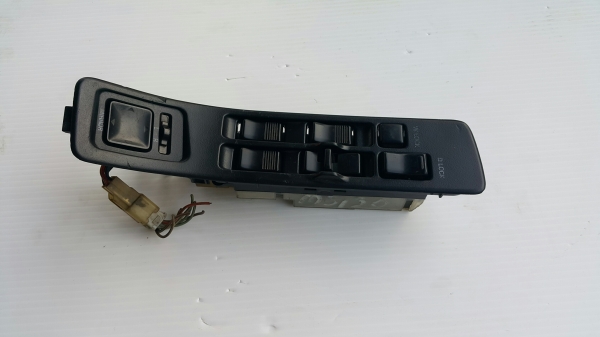 สวิชกระจกไฟฟ้า Toyota Crown MS130-133 ด้านขวาฝั่งคนขับ