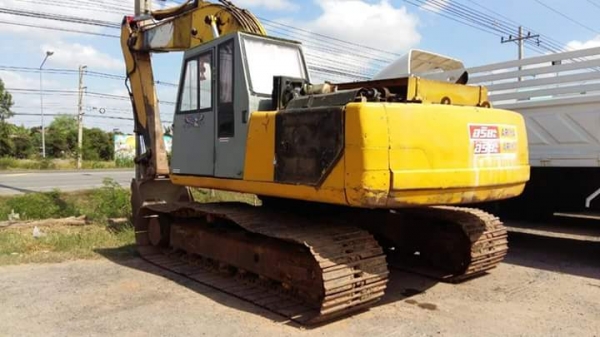 ขายแบคโค SK200-3 เครื่องเดิมปั้มเดิม เอวแน่น ทำงานเร็ว สภาพพร้อมใช้งาน สนใจโทร 090-8588220คุณนะ 093-3258446คุณบิว หรือเข้าดูสินค้าอื่นๆได้ที่ www.truck.in.th/498 หรือเพจFacebook ณรงค์ ซื้อขายรถมือสอง (เว็บไซต์ส่วนตัว) หรือFacebook ตลาดรถมือสอง คุณนะ