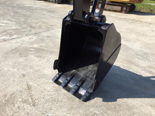 รถขุด CAT 305CR มือสอง ทำสีใหม่ นำเข้าญี่ปุ่น