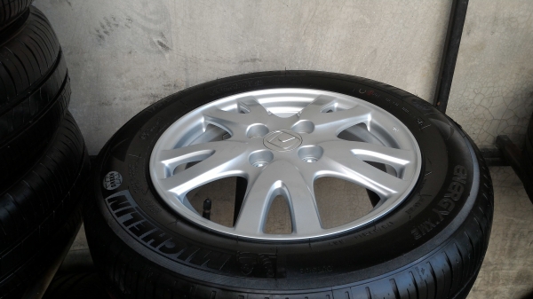 ล้อbrio ขอบ14  4รู100 พร้อมยางถอดป้ายแดงครับ