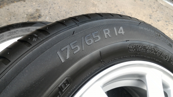 ล้อbrio ขอบ14  4รู100 พร้อมยางถอดป้ายแดงครับ