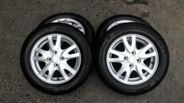 ล้อbrio ขอบ14  4รู100 พร้อมยางถอดป้ายแดงครับ