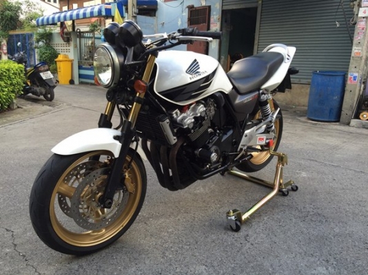 CB 400 เทค3 ปี04 ทะเบียนแท้ 165,000 บาท รับซื้อขายแลกเปลี่ยนคับ