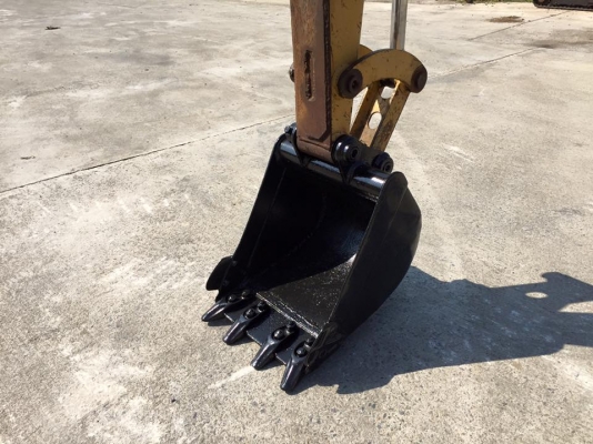 รถขุด CAT 303SR มือสอง นำเข้าญี่ปุ่น