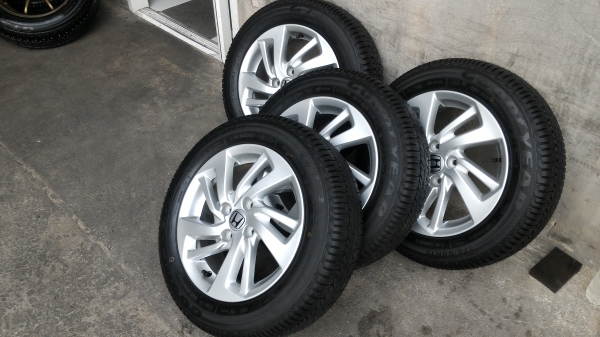 ล้อjazz ถอดป้ายแดงขอบ15 4รู 100 พร้อมยางสวยๆครับ ล้อjazz ถอดป้ายแดงขอบ15 4รู 100 พร้อมยางสวยๆครับ