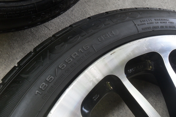 ล้อแม็ก16นิ้ว4รุ100/114 พร้อมยาง สวยๆ 4 ล้อ ลดราคาเหลือ 4500 บาท