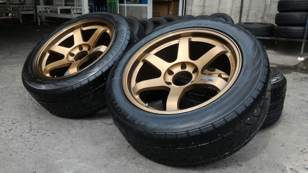 ล้อcosmis ขอบ20 6รูพร้อมยางสวยๆครับ