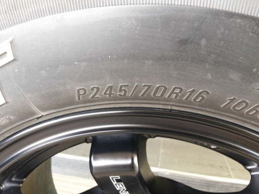 ล้อพร้อมยาง แม็ก lenso rt7 16x8 พร้อมยาง maxxis 245/70/16 สวยๆ