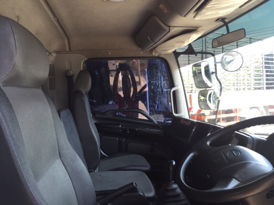 ขายHINO.Euro3.ซี่รี่ย์500. FC9JJLA เครื่องคอมมอนเรล.  175เเรงม้า.  เบรคทิฟฟี่ยาว 5.6เมตรตู้10บานเปิดได้รอบปี2555(2012)สภาพสวยใครต้องการไม่ผิดหวังราคา1,050,000บาทจัดไฟเเนนได้ดูรถได้ที่เต็นท์รถ JJ.AUTOCAR 2 หลังวัดจันทรารามติดถนนเพชรเกษมก.ม.ที่68.5 ฝั่งขาเข