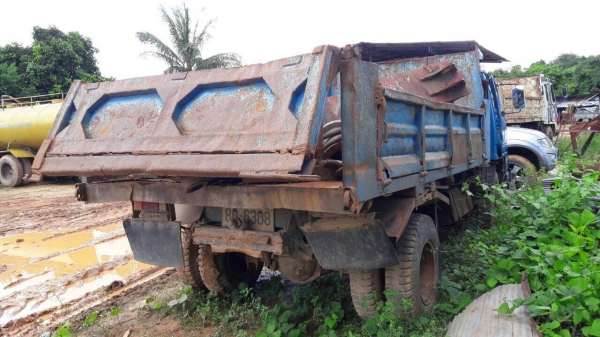 ขายรถน้ำHINO สองเพลา725 กับหกล้อISUZU110ดั้ม ขายรถน้ำHINO สองเพลา725 กับหกล้อISUZU110ดั้ม