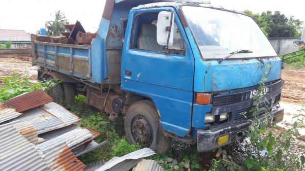 ขายรถน้ำHINO สองเพลา725 กับหกล้อISUZU110ดั้ม ขายรถน้ำHINO สองเพลา725 กับหกล้อISUZU110ดั้ม