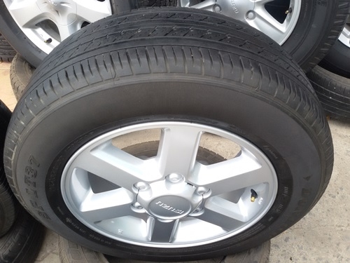 ขายล้อISUZU D-Max 16 พร้อมยาง215/65/16ปี 3114 4 ล้อ