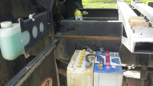 หกล้อ อีซูซุ FSR11F 165 แอร์ เพาเวอร์ ยาง900 สภาพดีสวยพร้อมใช้ ทะเบียนพร้อมโอน ราคา 425,000บ หกล้อ อีซูซุ FSR11F 165 แอร์ เพาเวอร์ ยาง900 สภาพดีสวยพร้อมใช้ ทะเบียนพร้อมโอน ราคา 425,000บ