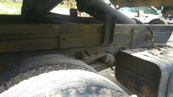 หกล้อ อีซูซุ FSR11F 165 แอร์ เพาเวอร์ ยาง900 สภาพดีสวยพร้อมใช้ ทะเบียนพร้อมโอน ราคา 425,000บ หกล้อ อีซูซุ FSR11F 165 แอร์ เพาเวอร์ ยาง900 สภาพดีสวยพร้อมใช้ ทะเบียนพร้อมโอน ราคา 425,000บ