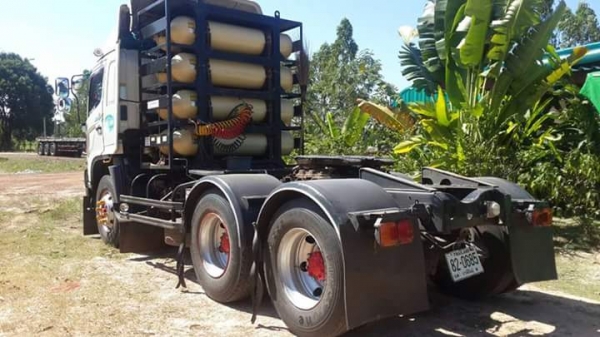 ขายดาวน์450,000 หัวลากพร้อมหาง12เมตร HINO 360แรง ปี54 ติดแก๊สNGV ส่งงวดละ57,000 เหลืออีก41งวด สนใจโทร 090-8588220คุณนะ 093-3258446คุณบิว หรือเข้าดูสินค้าอื่นๆได้ที่ www.truck.in.th/498 หรือเพจFacebook ณรงค์ ซื้อขายรถมือสอง (เว็บไซต์ส่วนตัว) หรือFacebook ต