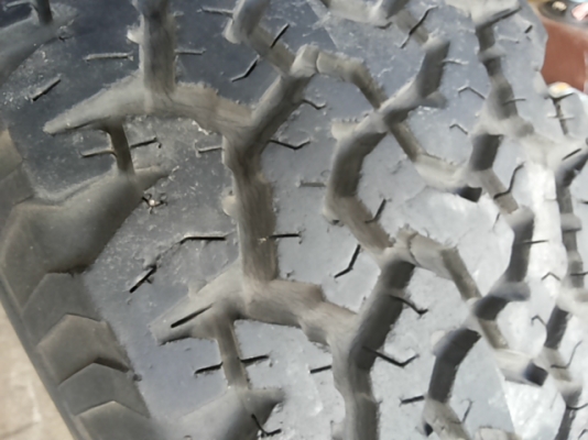 ล้อแมกซ์เลนโซ่เบลดเล่พร้อมยาง bf 265 75 16 สภาพสวยนางฟ้า ล้อแมกซ์เลนโซ่เบลดเล่พร้อมยาง bf 265 75 16 สภาพสวยนางฟ้า