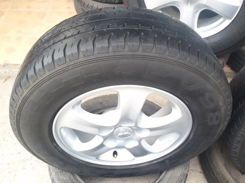 ขายล้อ Mitsubishi Triton 15ยาง205/70/15 ปี 14 4 ล้อ ขายล้อ Mitsubishi Triton 15ยาง205/70/15 ปี 14 4 ล้อ