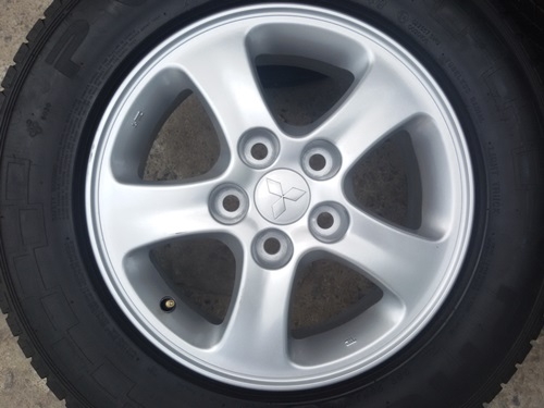 ขายล้อ Mitsubishi Triton 15ยาง205/70/15 ปี 14 4 ล้อ ขายล้อ Mitsubishi Triton 15ยาง205/70/15 ปี 14 4 ล้อ