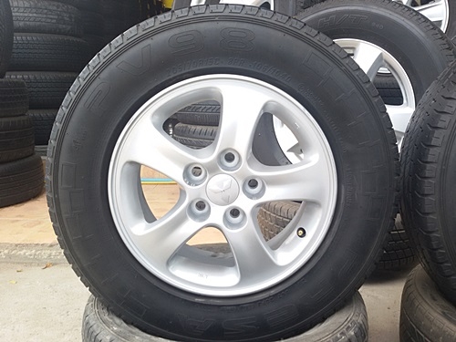 ขายล้อ Mitsubishi Triton 15ยาง205/70/15 ปี 14 4 ล้อ ขายล้อ Mitsubishi Triton 15ยาง205/70/15 ปี 14 4 ล้อ