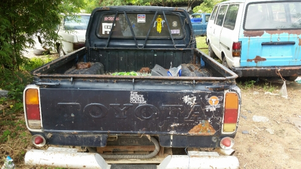 กระบะโตโยต้า RN25 4ประตู เครื่องเดิม 12R ติดLPG ลงเล่ม ทะเบียนขาด พ.ค.55 พร้อมโอน ขาย 28,000 บาท กระบะโตโยต้า RN25 4ประตู เครื่องเดิม 12R ติดLPG ลงเล่ม ทะเบียนขาด พ.ค.55 พร้อมโอน ขาย 28,000 บาท