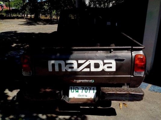 mazda 1300 แค๊ปเล็ก ปี89