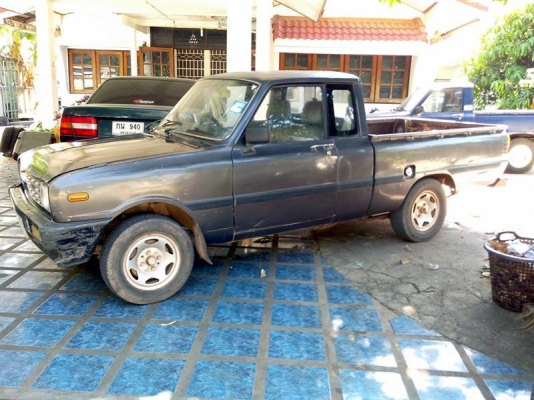 mazda 1300 แค๊ปเล็ก ปี89