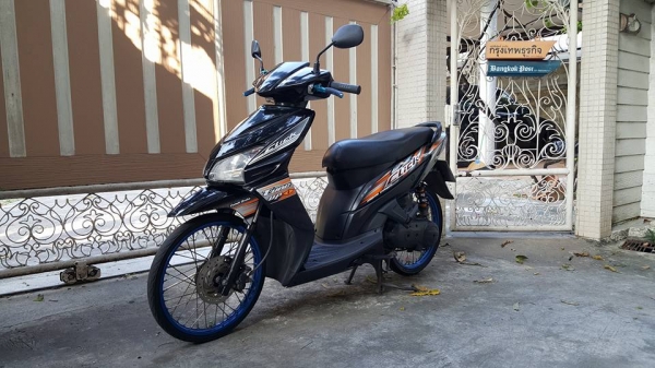 ขออนุญาติขาย HONDA CLICK 110 cc. แต่งสวย 9,900 บาท