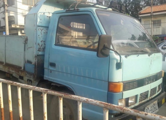 หกล้อ อีซูชุ NKR 110 ดั้ม3คิว สภาพดีพร้อมใช้งาน ทะเบียนพร้อมโอน ราคา 265,000บ ต่อรองได้ หกล้อ อีซูชุ NKR 110 ดั้ม3คิว สภาพดีพร้อมใช้งาน ทะเบียนพร้อมโอน ราคา 265,000บ ต่อรองได้