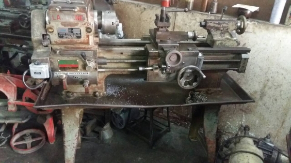 แท่นกลึง 3 ฟุต 2 เพลา ยี่ห้อ Lamp ของไต้หวัน พร้อมใช้ ไฟบ้าน 42,000