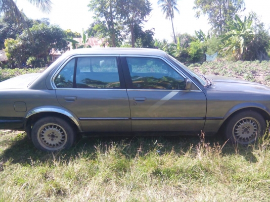 ขาย BMW316 สวยๆ ติดแก็ส ใช้งานได้แอร์เย็น ไม่มีเล่ม ขายเป็นซากหรือไว้ขับเล่น