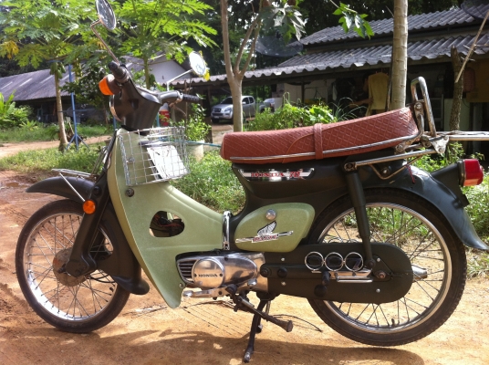 ขาบ c70 มีทะเบียนครับ