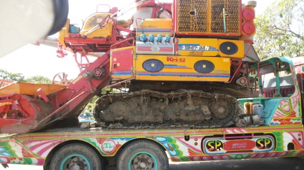 สิบล้อ ฮีโน่ FR288A EP100 285แรง สโลส 2เพา หางไฮโรริส พร้อมบรรทุกรถเกียว ทะเบียนพร้อมโอน  ราคา 535,000บ  สนใจชมรถได้ครับ