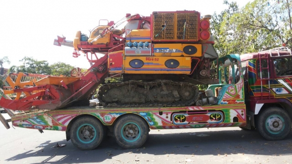 สิบล้อ ฮีโน่ FR288A EP100 285แรง สโลส 2เพา หางไฮโรริส พร้อมบรรทุกรถเกียว ทะเบียนพร้อมโอน  ราคา 535,000บ  สนใจชมรถได้ครับ