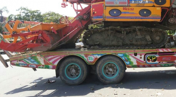 สิบล้อ ฮีโน่ FR288A EP100 285แรง สโลส 2เพา หางไฮโรริส พร้อมบรรทุกรถเกียว ทะเบียนพร้อมโอน  ราคา 535,000บ  สนใจชมรถได้ครับ