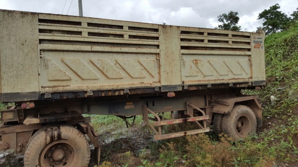 ขายหางพ่วง สามมิต ดั้ม 2 เพลา. ปี 56   สนใจติดต่อ  081 - 6079515