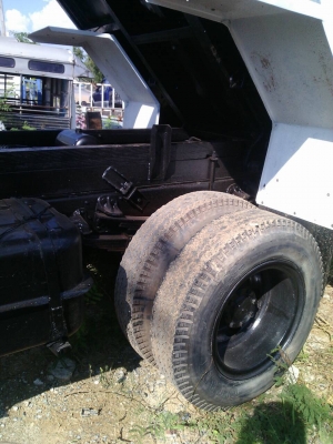 ขายครับ ดั้ม 6 ล้อ 4 คิว พร้อมใช้ครับ ขายครับ ดั้ม 6 ล้อ 4 คิว พร้อมใช้ครับ