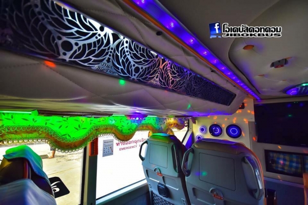 ขายรถบัส วอลโว่ บี11อาร์ (VOLVO B11R) สิริขวัญบารมี โทร. 094-5646987