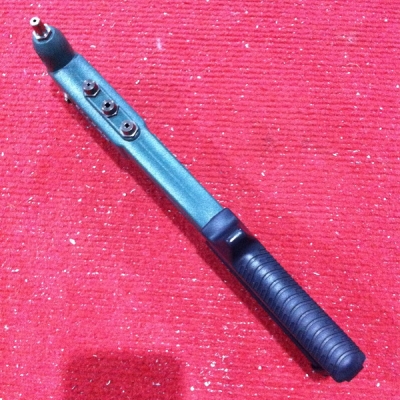 คีมย้ำรีเวท HYDA