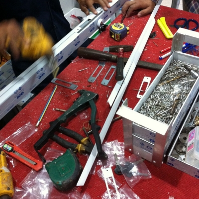 คีมย้ำรีเวท HYDA