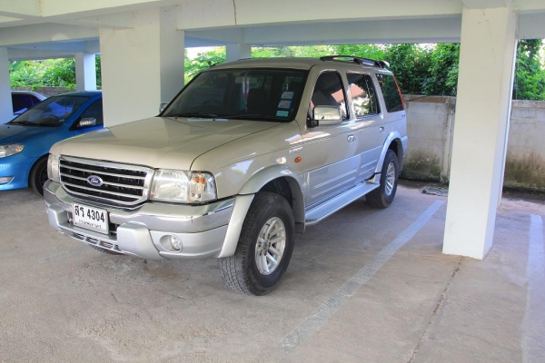 เครื่องฟอร์ด 2500 ซ๊ซี พร้อมเกียร์ออโต