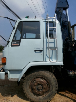 ขายบรรทุก รถเครน 4 ตัน สภาพดี พร้อมใช้งาน