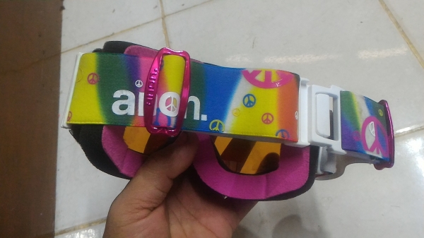 แว่นตาสปอตกรองแสง anon ป้องกันแสงสองชั้น  ใส่เล่นกี่ฬา หรือใส่ขี่รถอย่างสวยจากญี่ปุ่น สภาพสวยเหมือนใหม่