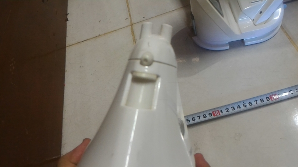 เตารีดผ้าไอน้ำ PHILIPS แบบไร้สายและเลือกแบบยึดสาย เตารีดเคลื่อบสารไม่ให้ผ้าติดรีดลื่นและฐานรองเสียบไฟแยกกัน