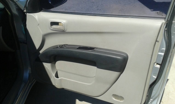 มิตซูบิชิ ไททัล ปี  2006 เครื่อง 2.5 D คอมมอนเรล เกียร์ออโต กระตกไฟฟ้า พวงมาลัยพาวเวอร์ แม๊กซ์ ขาย 199000 (ต่อราคาหน้ารถ)