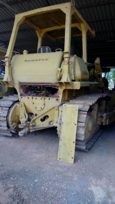 ขายรถแทรกเตอร์โคมัสสุ D85A