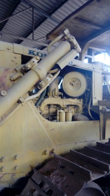 ขายรถแทรกเตอร์โคมัสสุ D85A