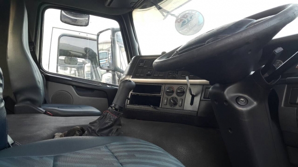 ขายหัวลากVolvo380แรง2เพลาปี49