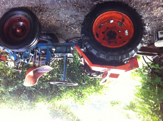 รถนั่งขับอยุธยาแทรคเตอร์พร้อมใช้ สนใจ084-8017186