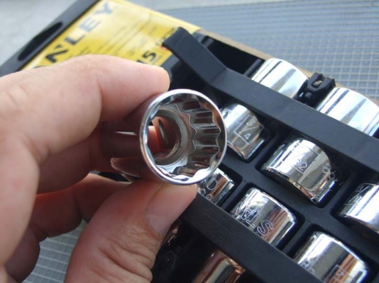 ลูกบล็อค STANLEY  ขนาด 1/2"  (SAE)