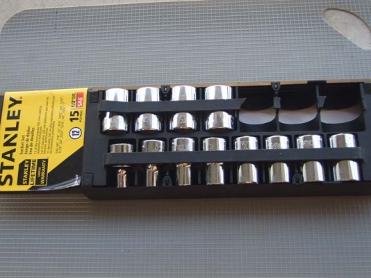 ลูกบล็อค STANLEY  ขนาด 1/2"  (SAE)